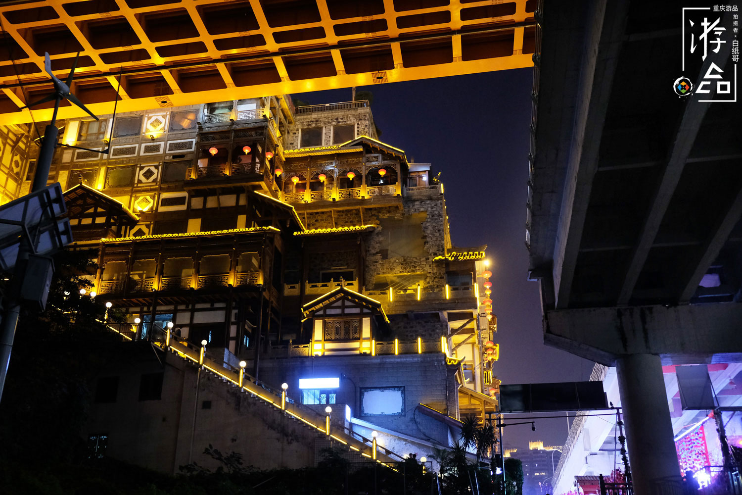 老重庆教你破解“山城迷宫”：不看导航，如何迅速找到近路？