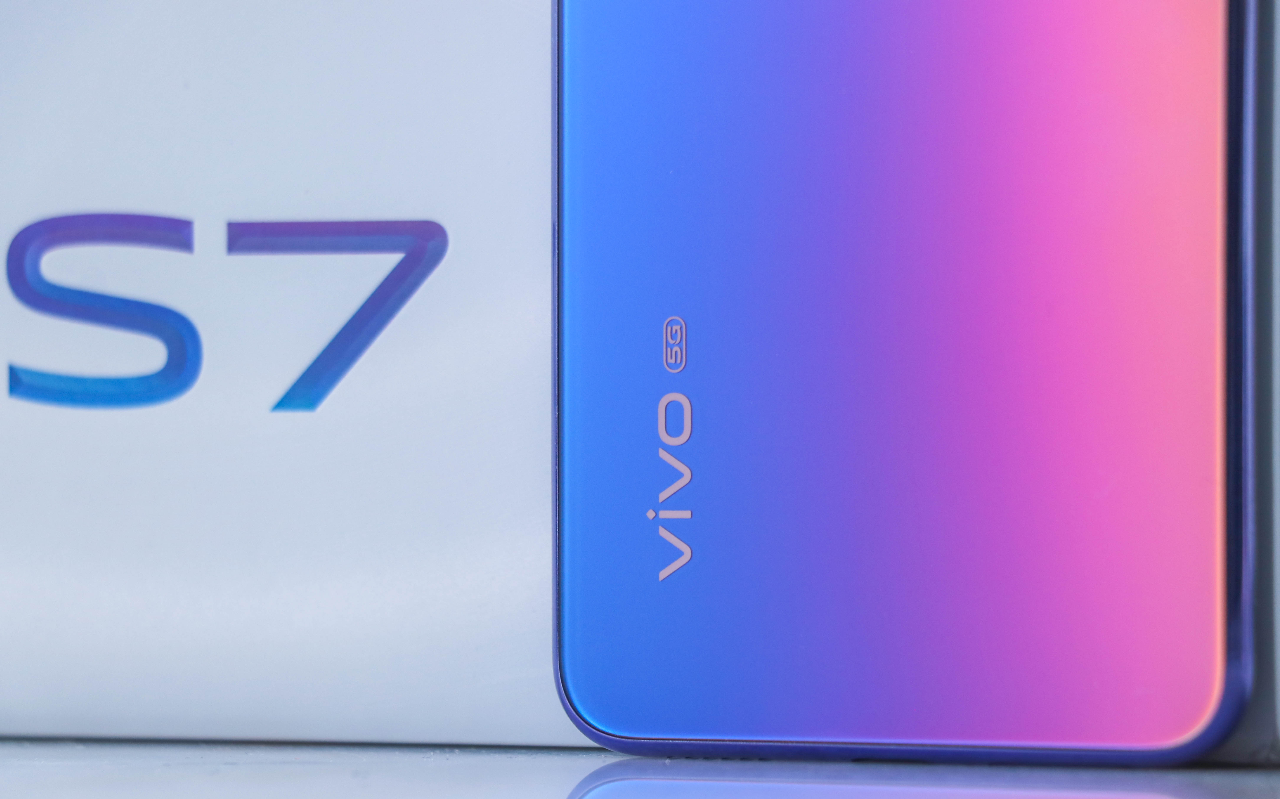 vivo S7莫奈漫彩图赏：称得上是颜值爆表型号的最好意味着