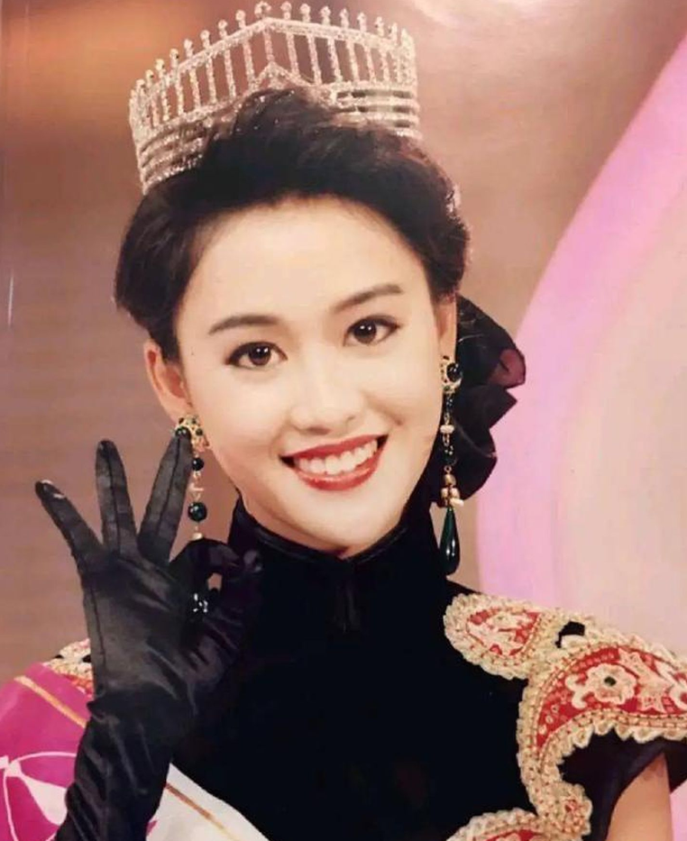 《鹿鼎记》10位主演近况：男三离婚4次，“二老