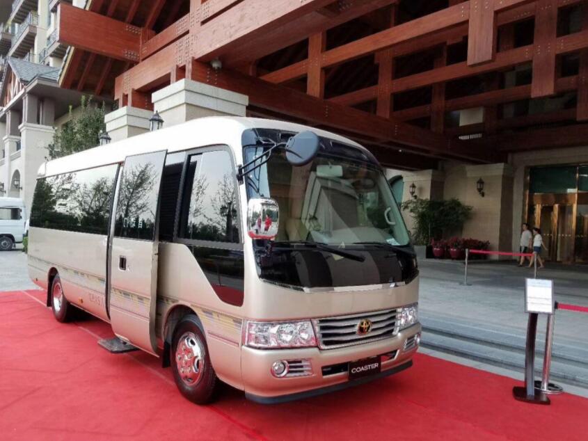 可能有人对柯斯达不是很了解,但说到考斯特,许多人就恍然大悟了,心中