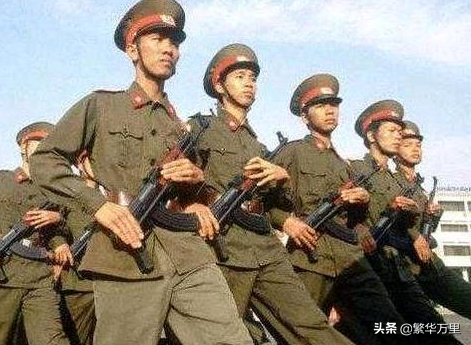 双方炮兵的大对比，1979年，越南炮兵到底拥有多
