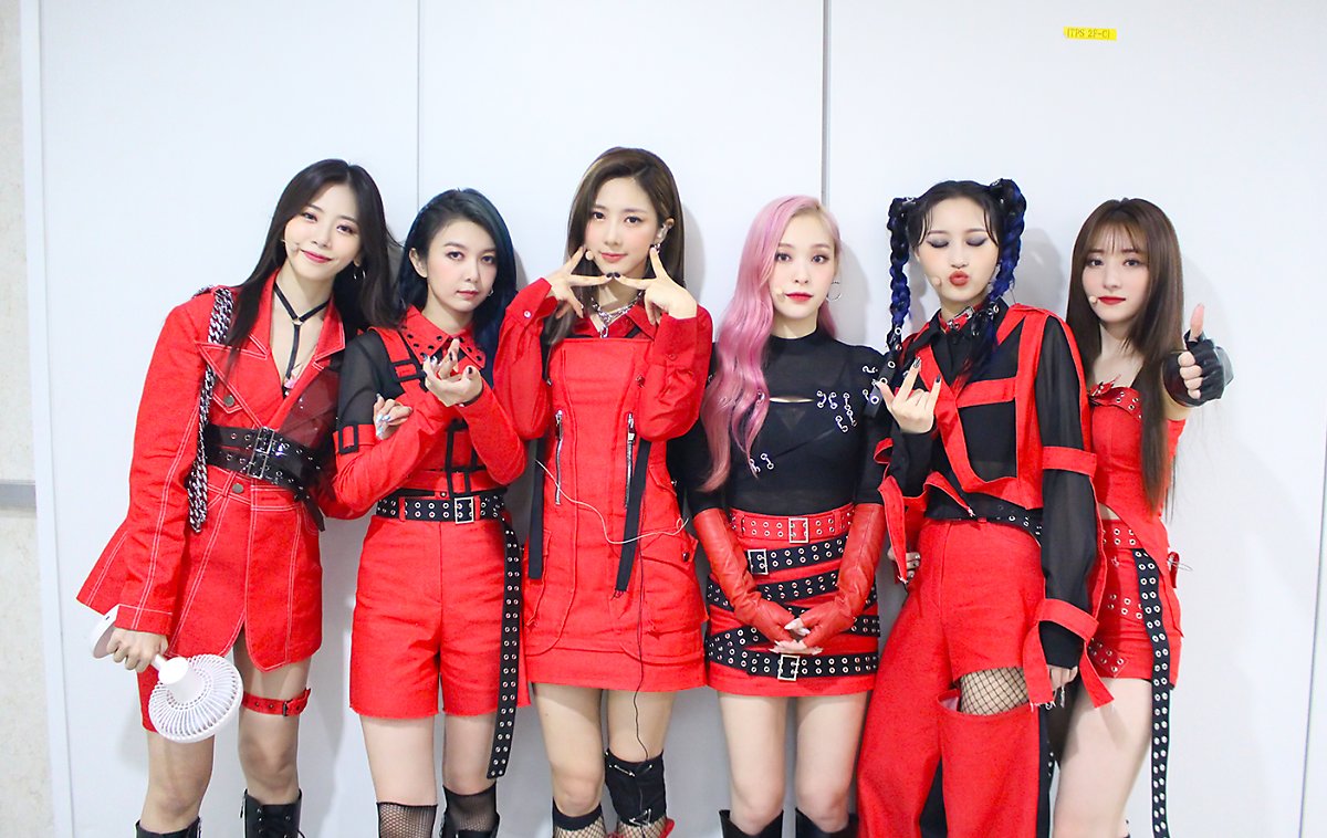 dreamcatcher的四年成长史主打重金属摇滚音乐的韩国女团