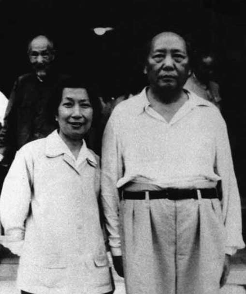 杨开慧壮烈牺牲，毛泽东拿工资赡养杨母，延续和杨家情谊数十年