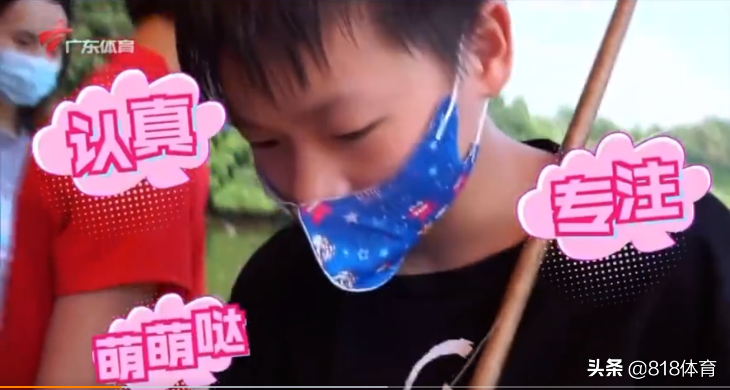 海王!全红婵长隆动物园一口气钓9条鱼,打破园区纪录嘚瑟:我厉害吗