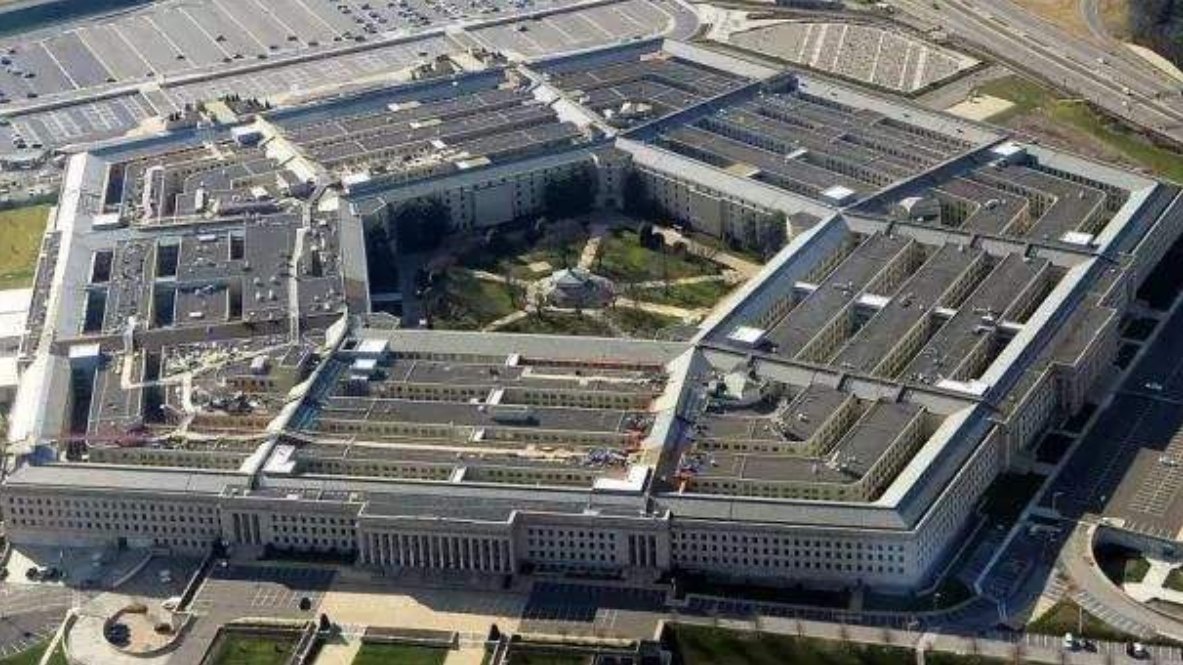 9吨黄金换150万桶汽油，美军出动大批军舰，妄想在海上强行拦截