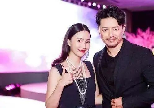 “男神”张亮困局：从红极一时，到“失业”，一手好牌怎么糊的？
