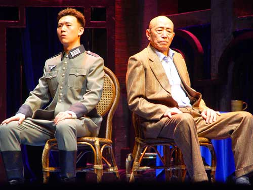浏览北京人艺剧目38：精彩绝伦的《屠夫》（图）