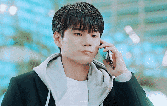 因为哭戏绝美所以希望能够多多哭的新人演员男爱豆