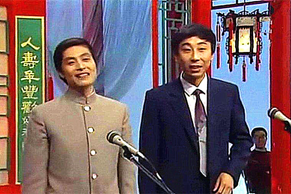 姜昆师弟在《隐秘而伟大》中演配角，形如路人