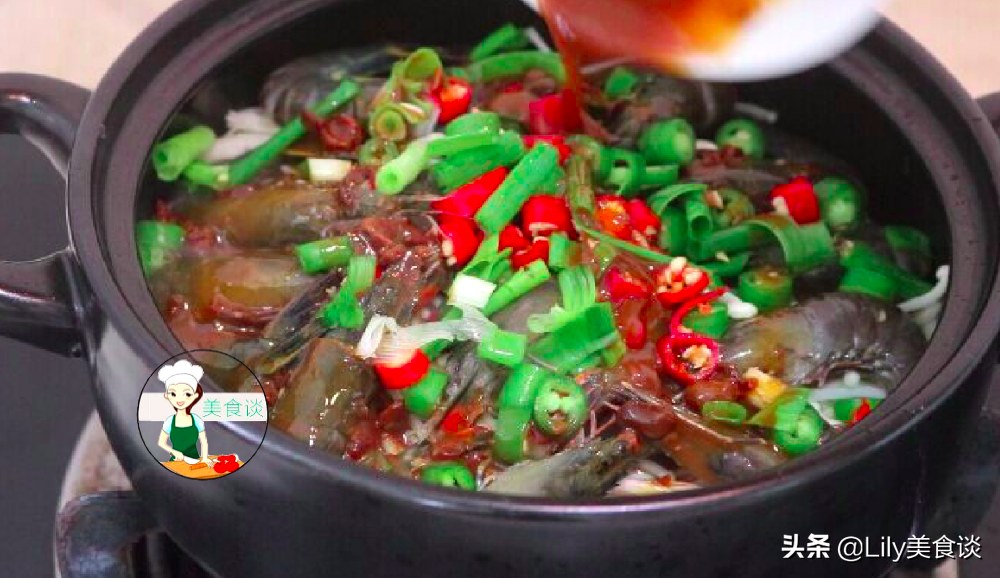 大蝦這樣吃最過癮，比水煮入味，比油炸健康，燜一燜，3分鐘出鍋