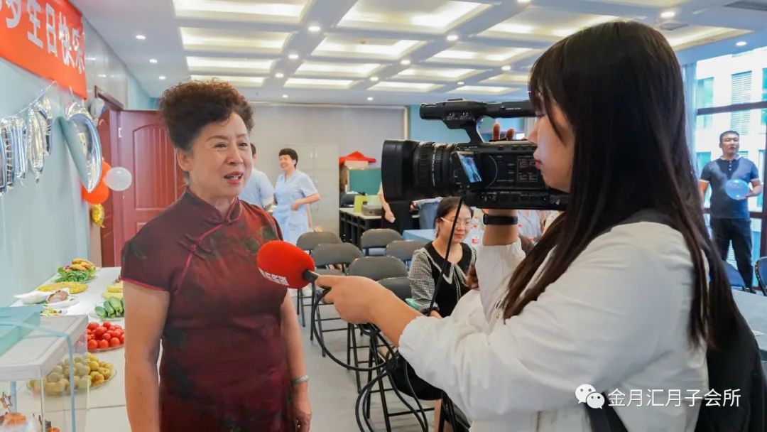 欢迎五年前金月汇单卵三胞胎宝宝回家