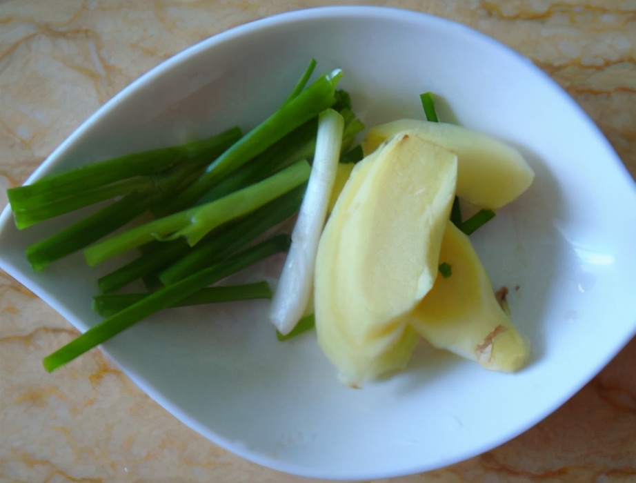 图片[4]-猪脚玉米汤的做法步骤图 还无腥味-起舞食谱网