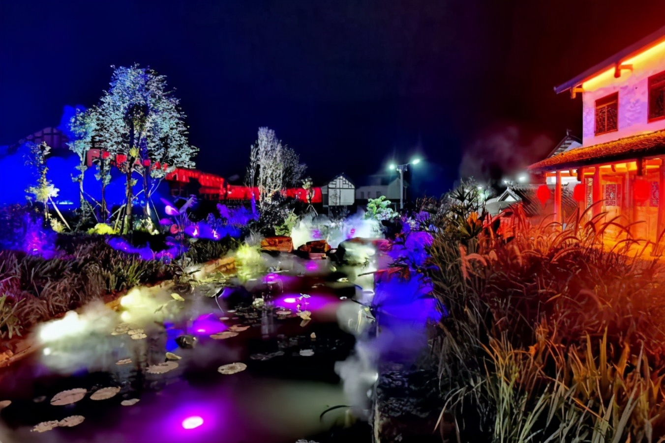 The ancient city of Sichuan, the ubiquitous traces of the Three Kingdoms, and the fireworks that travel through the world of Shuhan