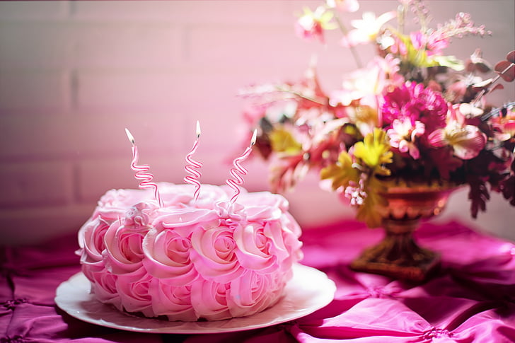 送给朋友的生日祝福语 精选生日祝福短信图片
