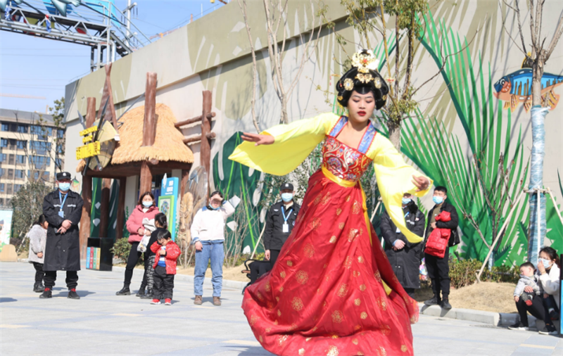 春節(jié)在阜陽玩?zhèn)€牛的，阜陽堯泰漢海海洋公園七天嗨不停