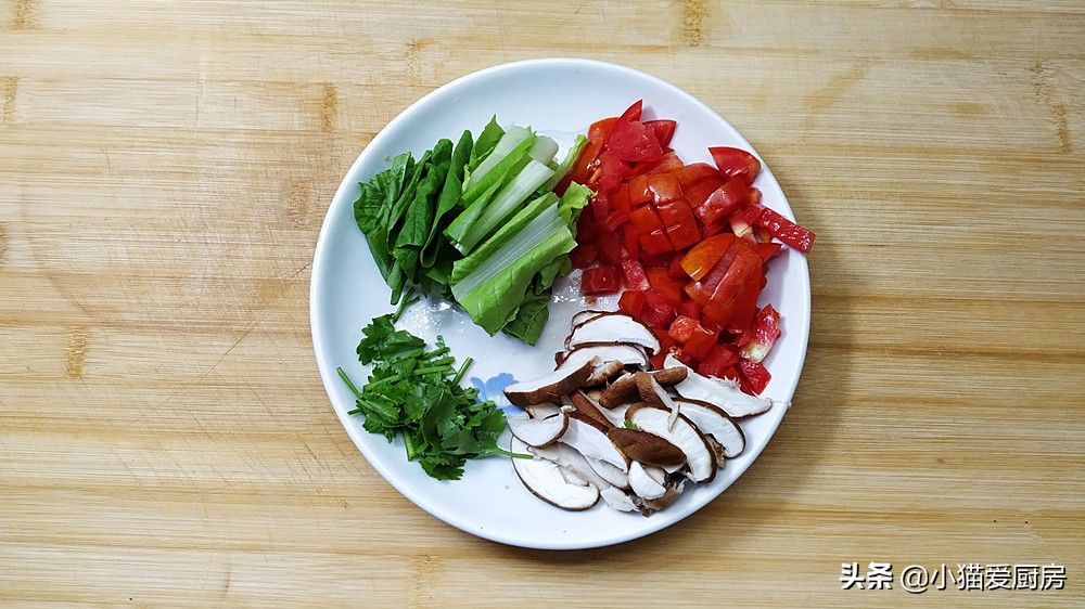 图片[4]-【西红柿香菇鸡蛋方便面】做法步骤图 营养健康有味道 好吃不-起舞食谱网