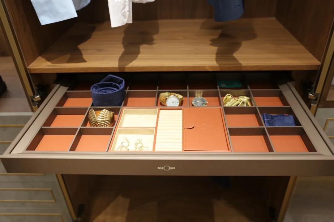 你梦想中的衣帽间，是不是长这样？