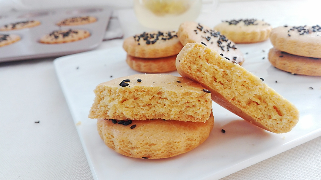 用玉米麵做出來的酥餅，太香了，不愛吃粗糧的孩子都愛吃，別錯過