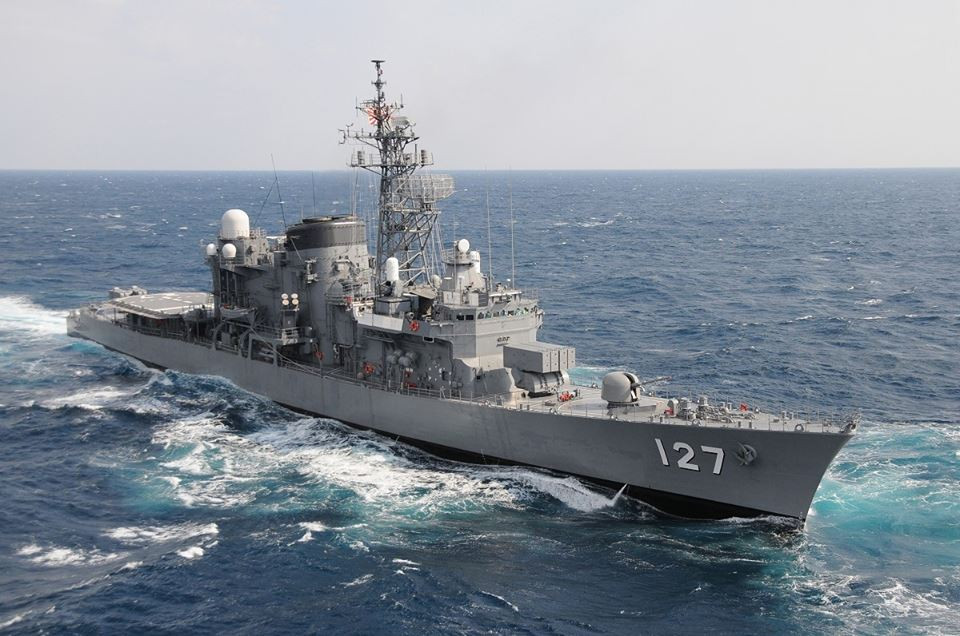 “解放军穿对马海峡进入日本海”日本没料到，中方一出手就是大招