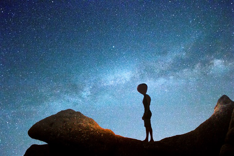宇宙中究竟有没有外星人？扫描1030万颗恒星后，科学家放心了