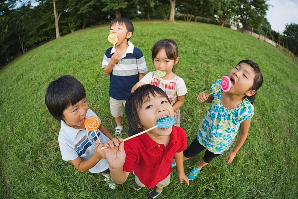 糖吃太多对眼睛不好？水果不是越甜含糖越高？这些关于糖的“内幕”你知道吗？