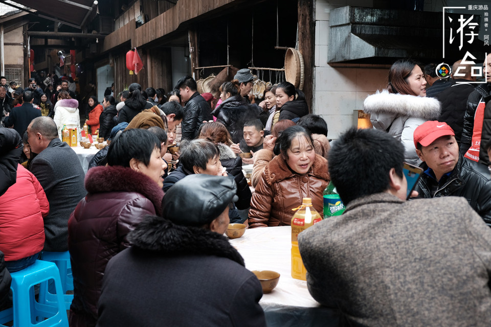 巴渝历史悠久，普通话抛弃的古语词，重庆方言仍在使用