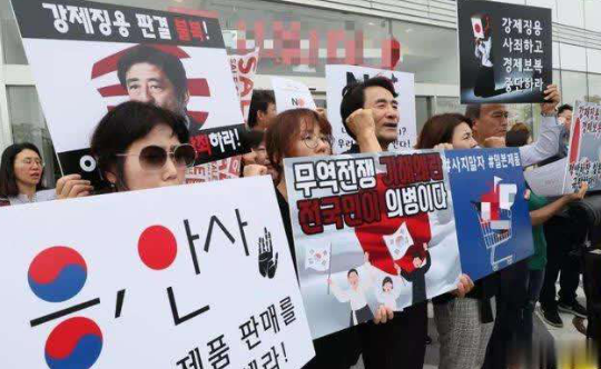 拳打美利坚，脚踢小日本，韩国“神剧”频出，