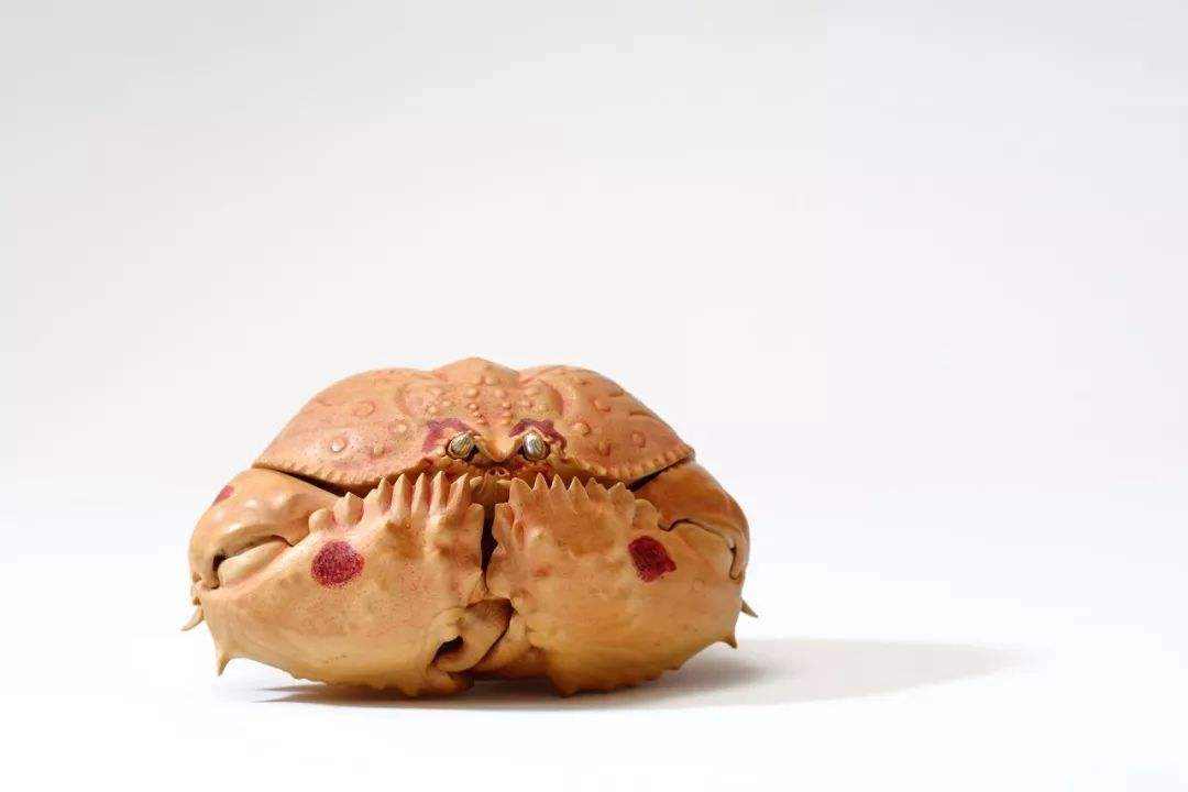 在危难来临之际喜欢抱着老婆走的馒头蟹