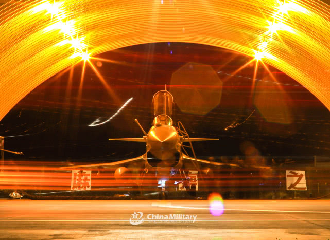 我国产隐身进气道内部首度曝光！工艺堪称极致