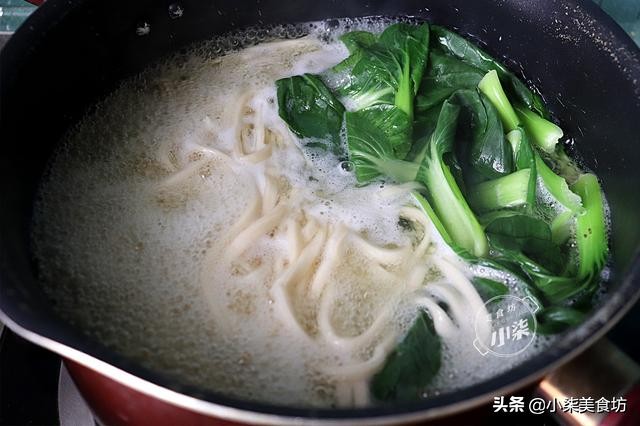 图片[14]-三伏天没食欲 试试这碗面条 筋道爽滑 端上桌连汤都不剩 过瘾-起舞食谱网