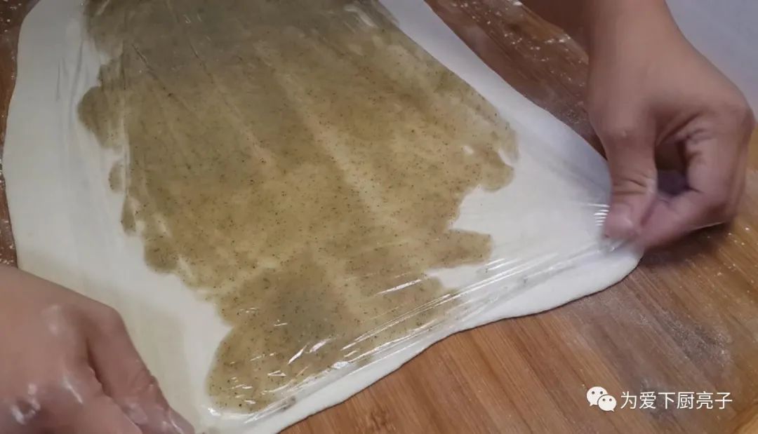 最近这蕉叶做法火了，锅里一炸，比面包馒头好吃，学会都能开店了