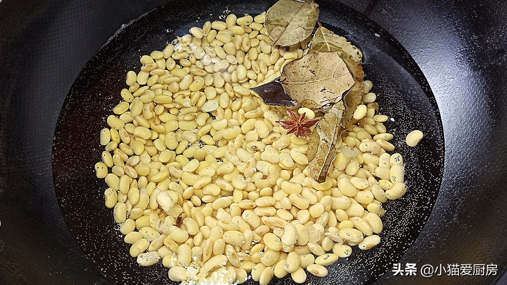 图片[5]-外边卖的黄豆辣椒酱 原来做法这么简单 香辣下饭 看一遍就学会-起舞食谱网