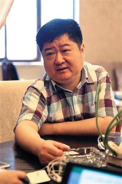 最“狡猾”的前首富：“东躲西藏”六年后，又在北京开店了