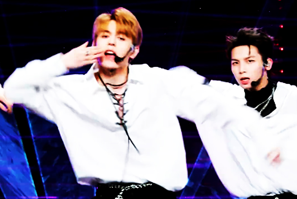 " does youth have you 3 " 2 fair pat Luo Yizhou broken sound to hit facial He Derui to you can continue continuously counterattack? 