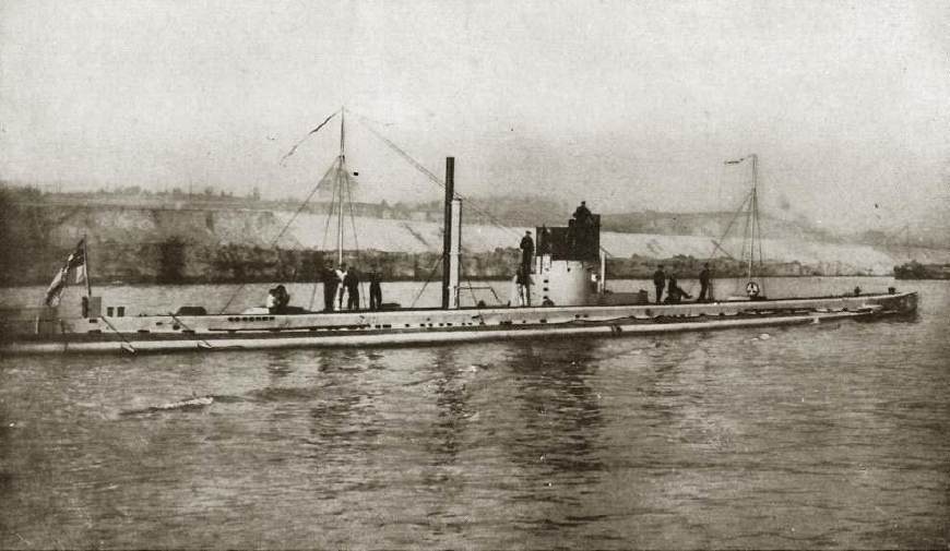 德国U9潜艇击沉3艘英国巡洋舰，打开列强大力发展潜艇的序幕
