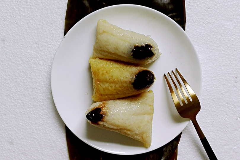 端午節，曬一下我家包粽子，多種包法，無任何添加劑，簡單又好吃