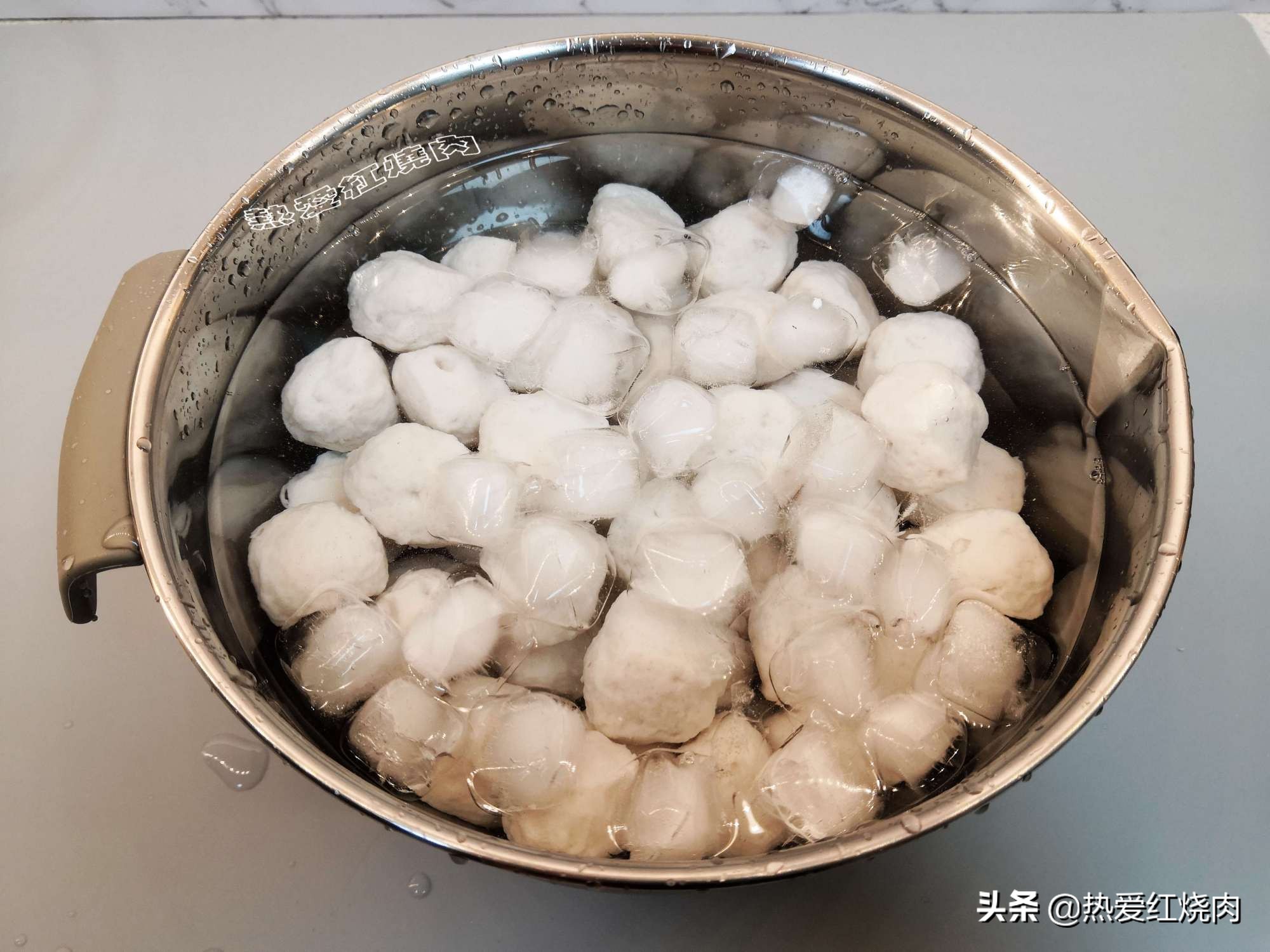 28元買了條大草魚，做成魚丸一大鍋，口感Q彈無添加一點也不腥