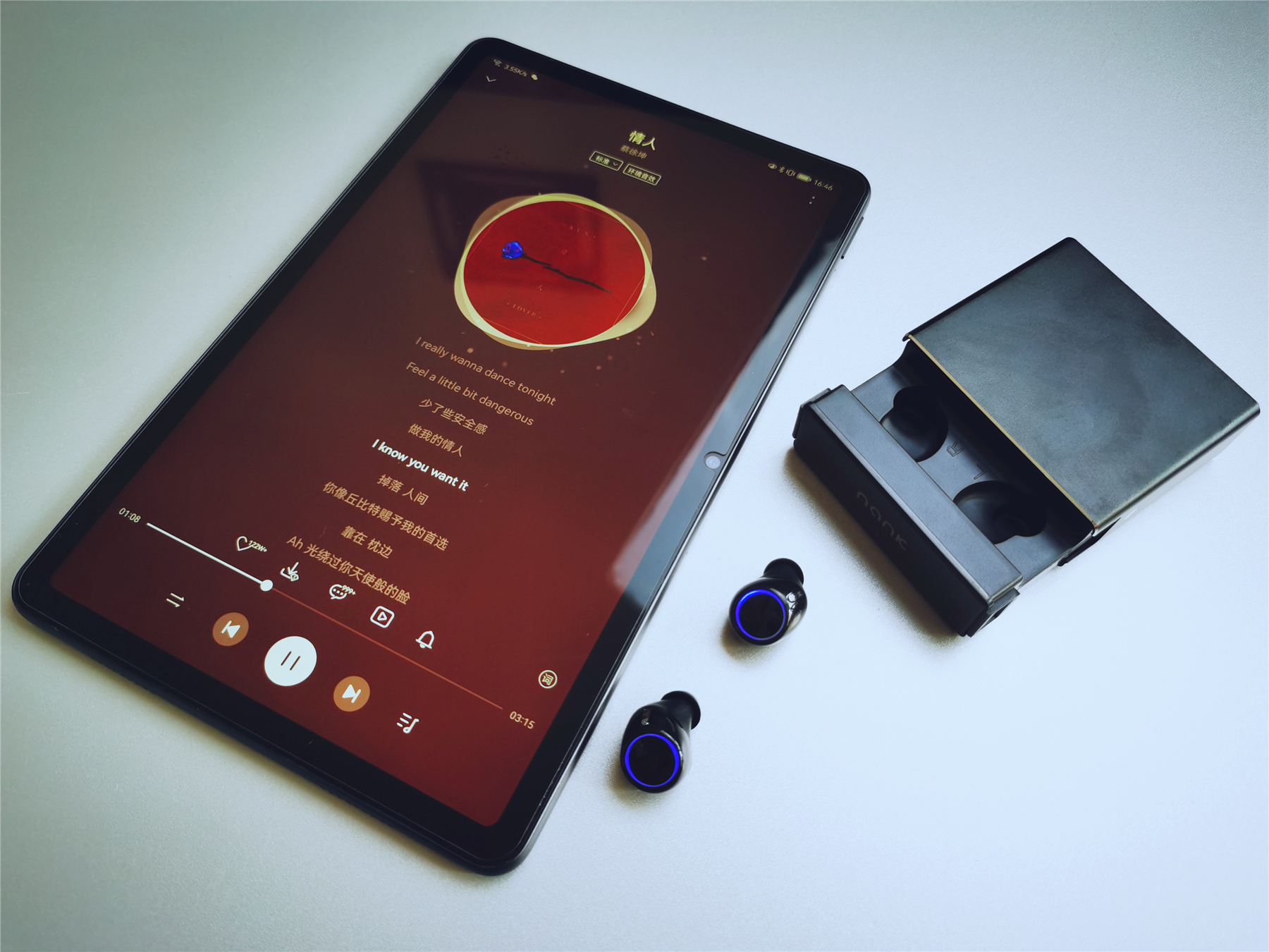 可当充电宝，南卡N2s耳机上手实评，实力担当颜值爆满