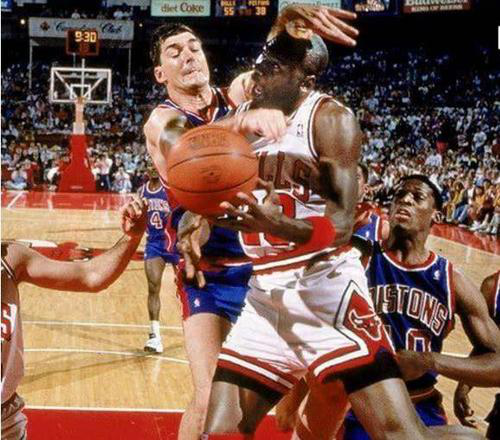 第一恶人兰比尔有多脏？鲍文和帕楚里亚都比不