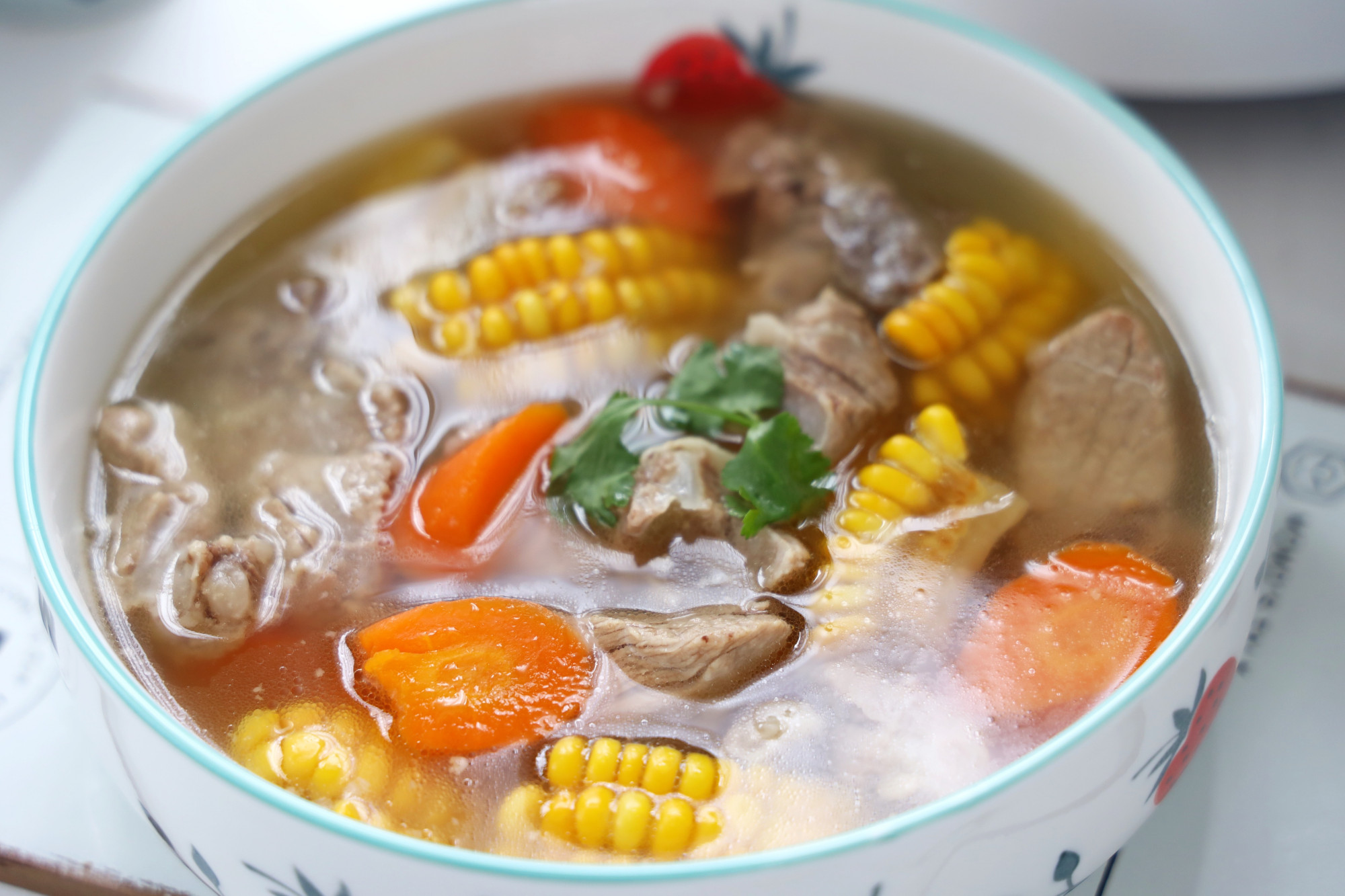 天氣轉涼，燉上這樣一道湯水，暖心暖胃好營養，老人孩子超愛喝