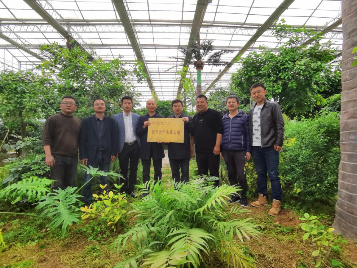 �ԷǷ��¾�ƽ������δ��Ϊ����ʦ������3000Ķ��ѧ���Ͷ���������