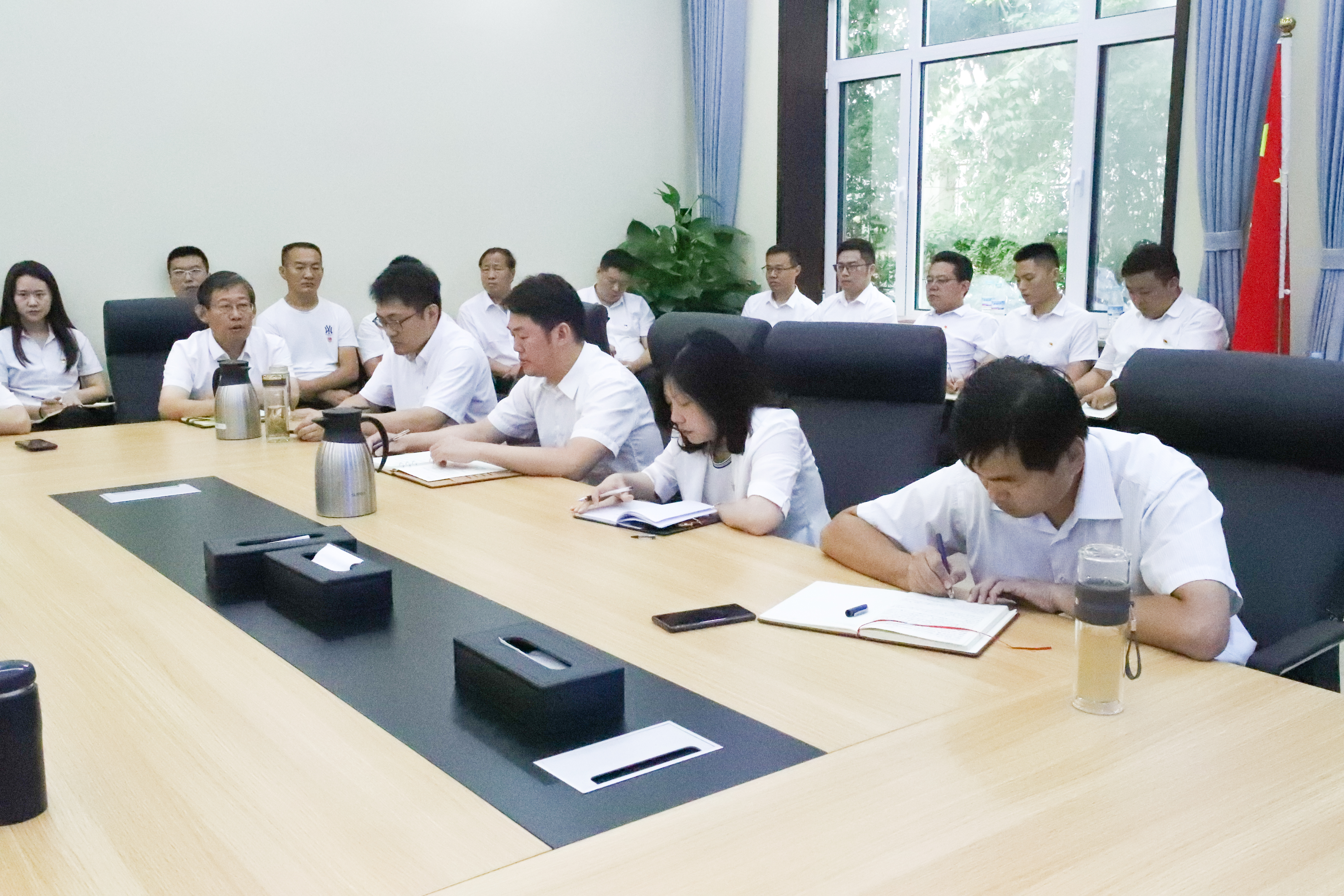 济南新材料产业园区收听收看庆祝中国共产党成立100周年大会