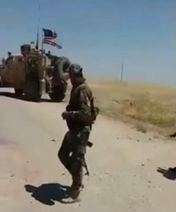 美军不请自来在当地犯下种种恶行，叙利亚人忍