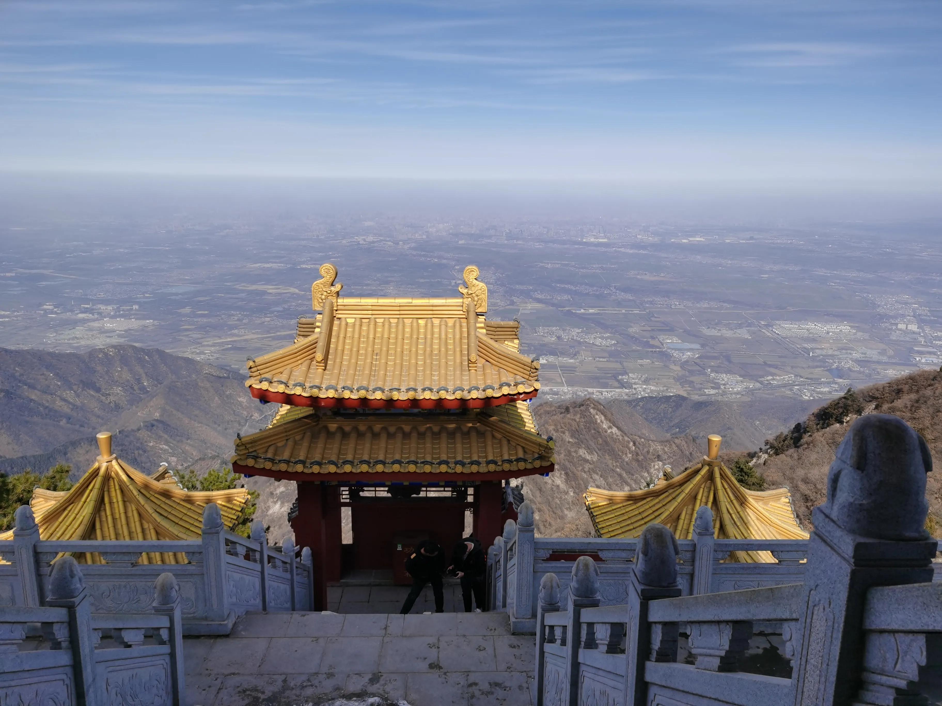 迎春纳福南五台登高望远一年好景