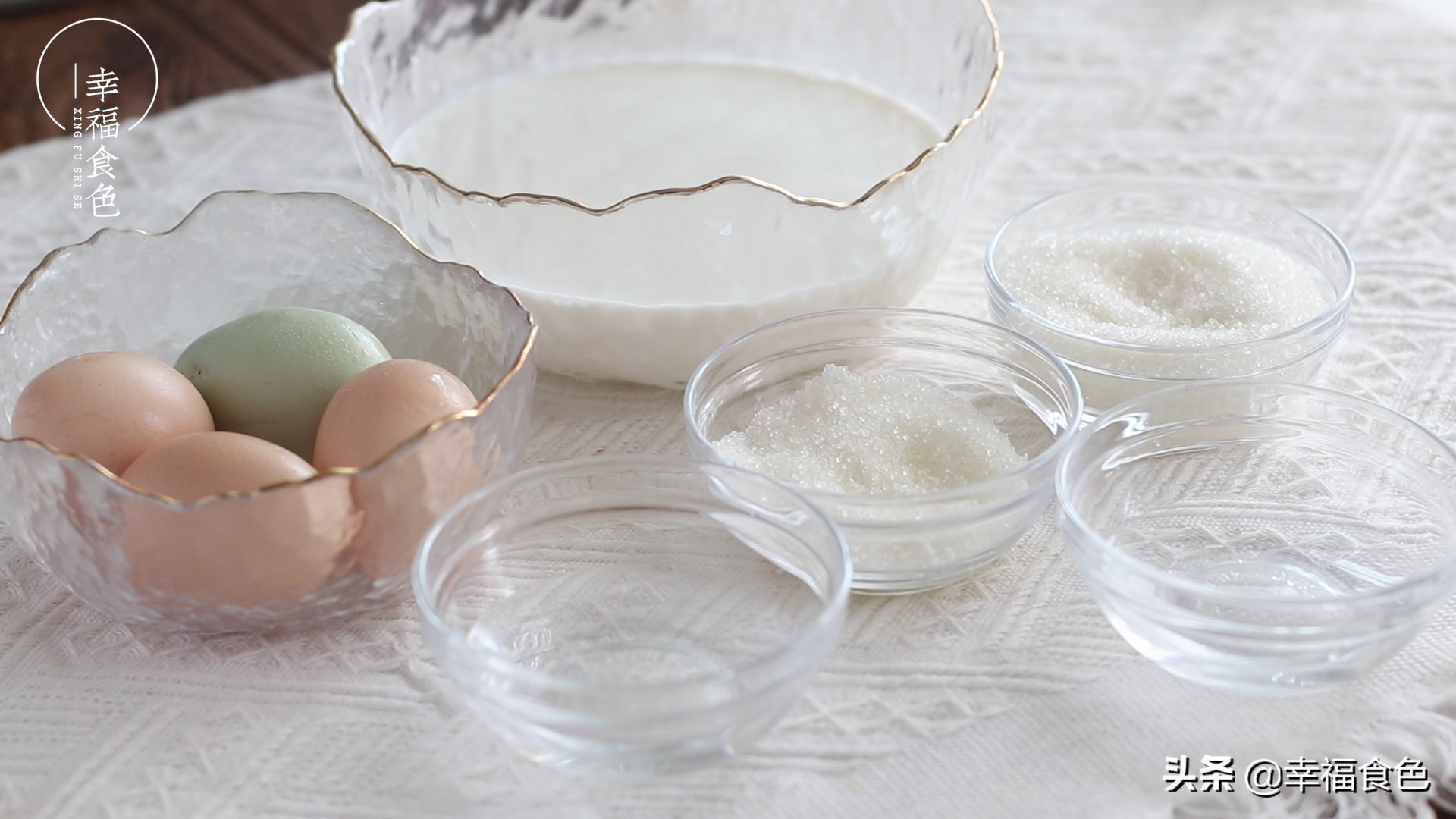 喝不完的牛奶烤一烤，甜嫩香滑的焦糖布丁就好了，孩子抢着吃