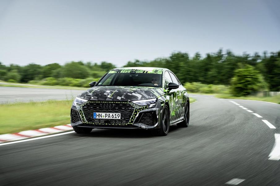 全新奥迪RS3曝光，极速290km/h！加速比奔驰AMG A45 S还快