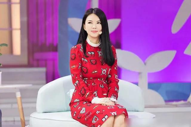 李湘租房事件再反转，房东称清扫是在他的要求下进行，李湘被打脸