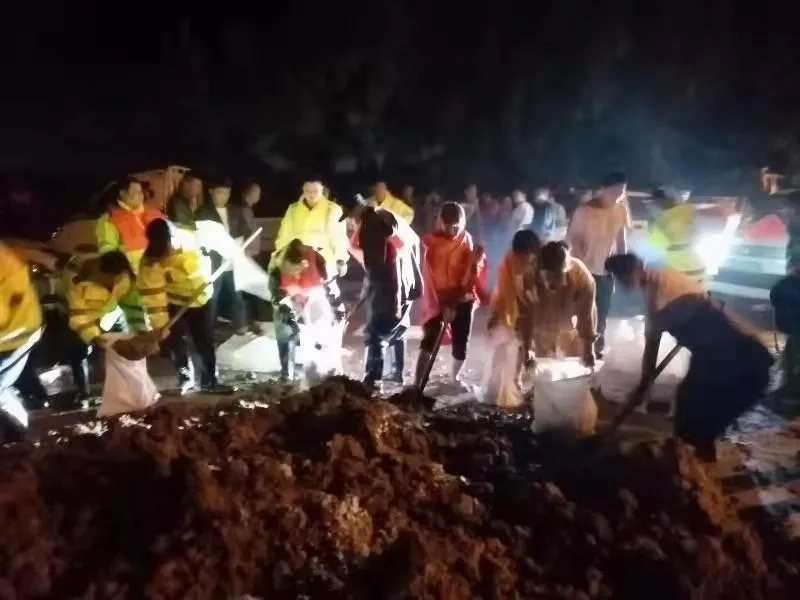 滑县交通运输局危难时刻显担当 洪峰浪尖践使命