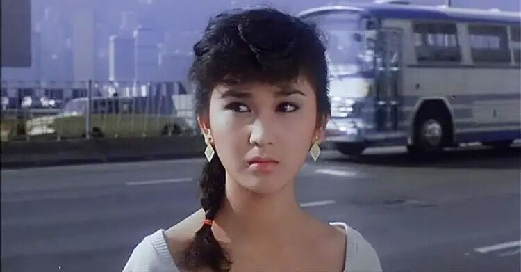 嫁入豪門不生娃，36歲靠“蘇妲己”翻紅，如今美麗依舊