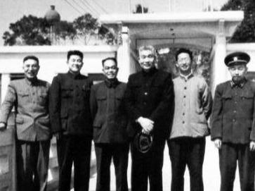 老农民进京寻找老首长：我当年替你负过伤，谁知老将军却不记得